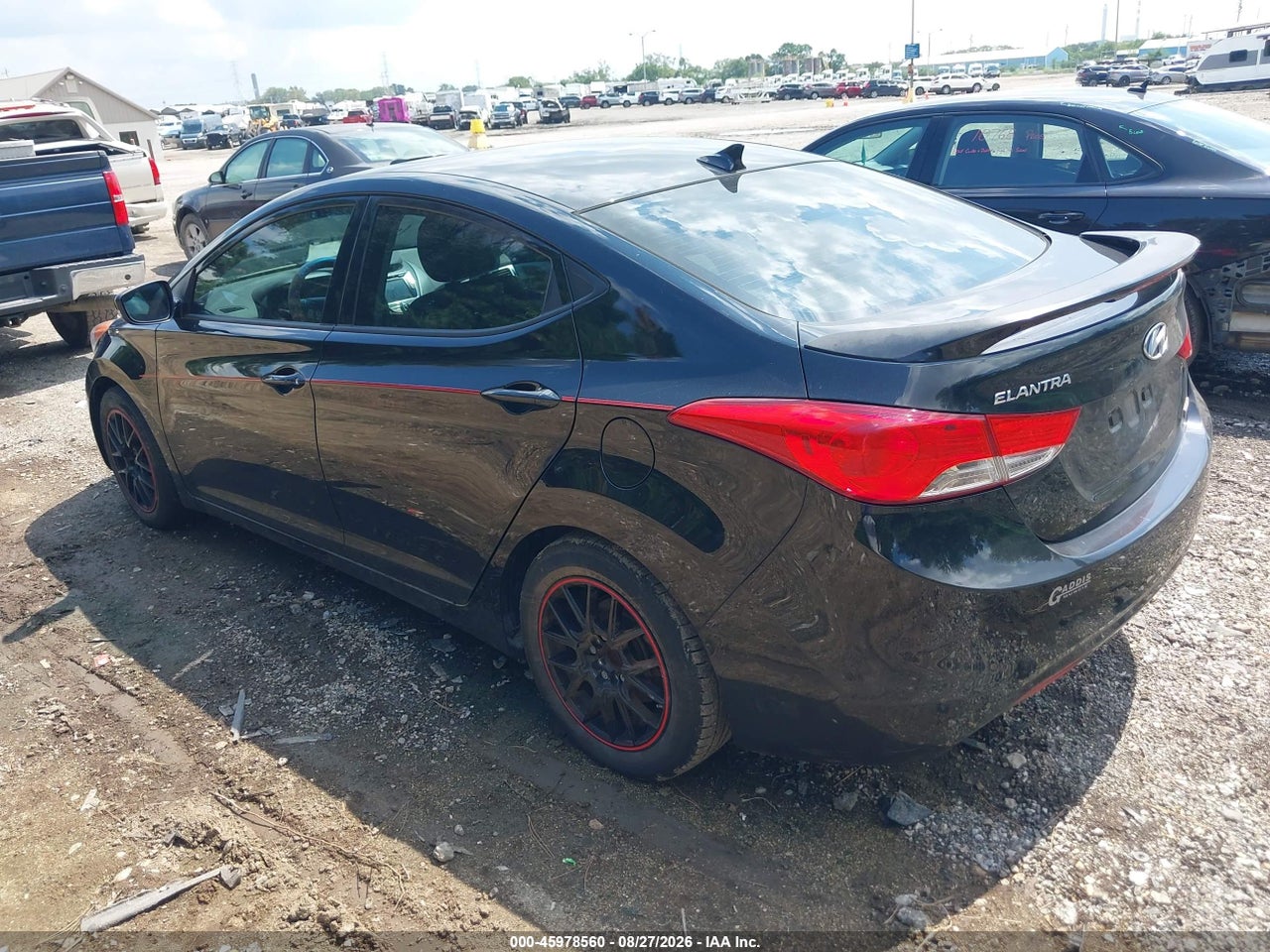 2013 HYUNDAI ELANTRA LIMITED · 3/11