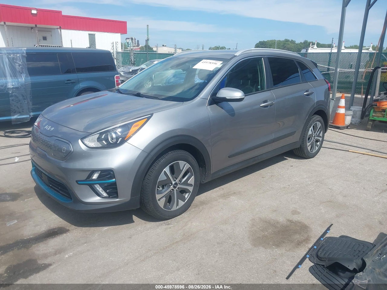 2022 KIA NIRO EV EX · 2/11