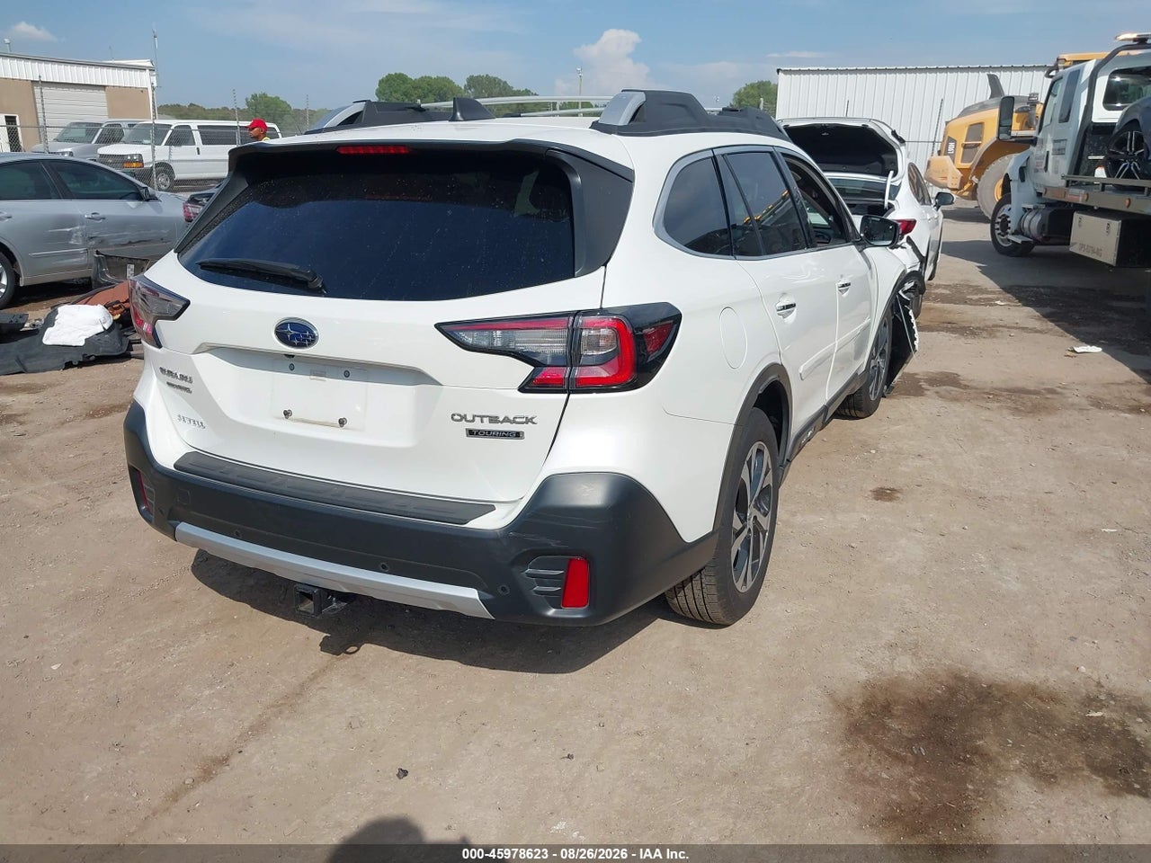 2020 SUBARU OUTBACK TOURING · 4/10