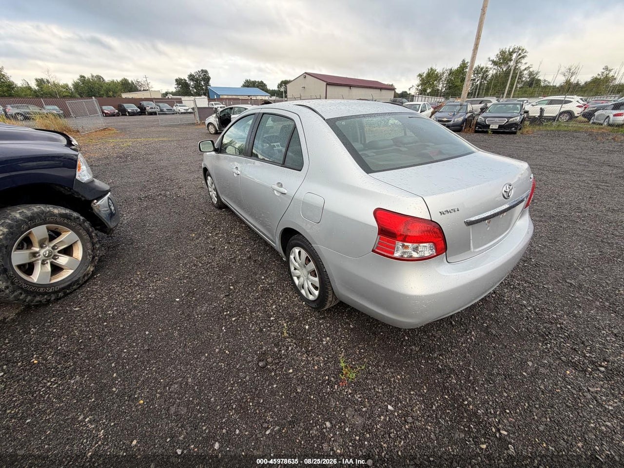 2010 TOYOTA YARIS   · 3/11