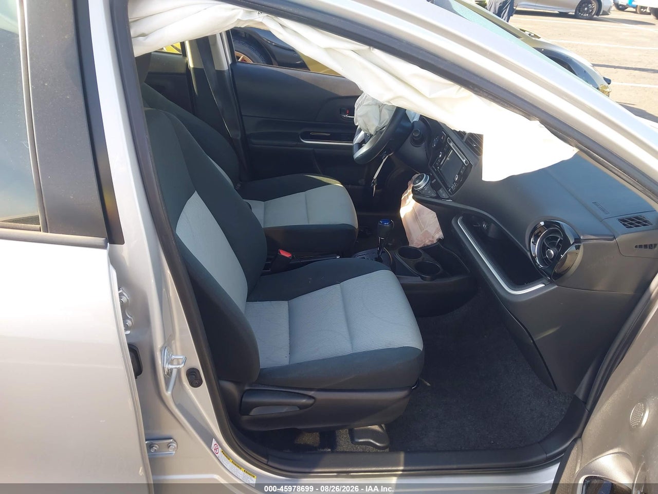 2017 TOYOTA PRIUS C THREE · 5/11
