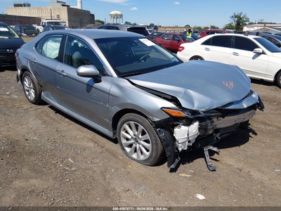 4T1C11AK3LU****** · 2020 TOYOTA CAMRY LE