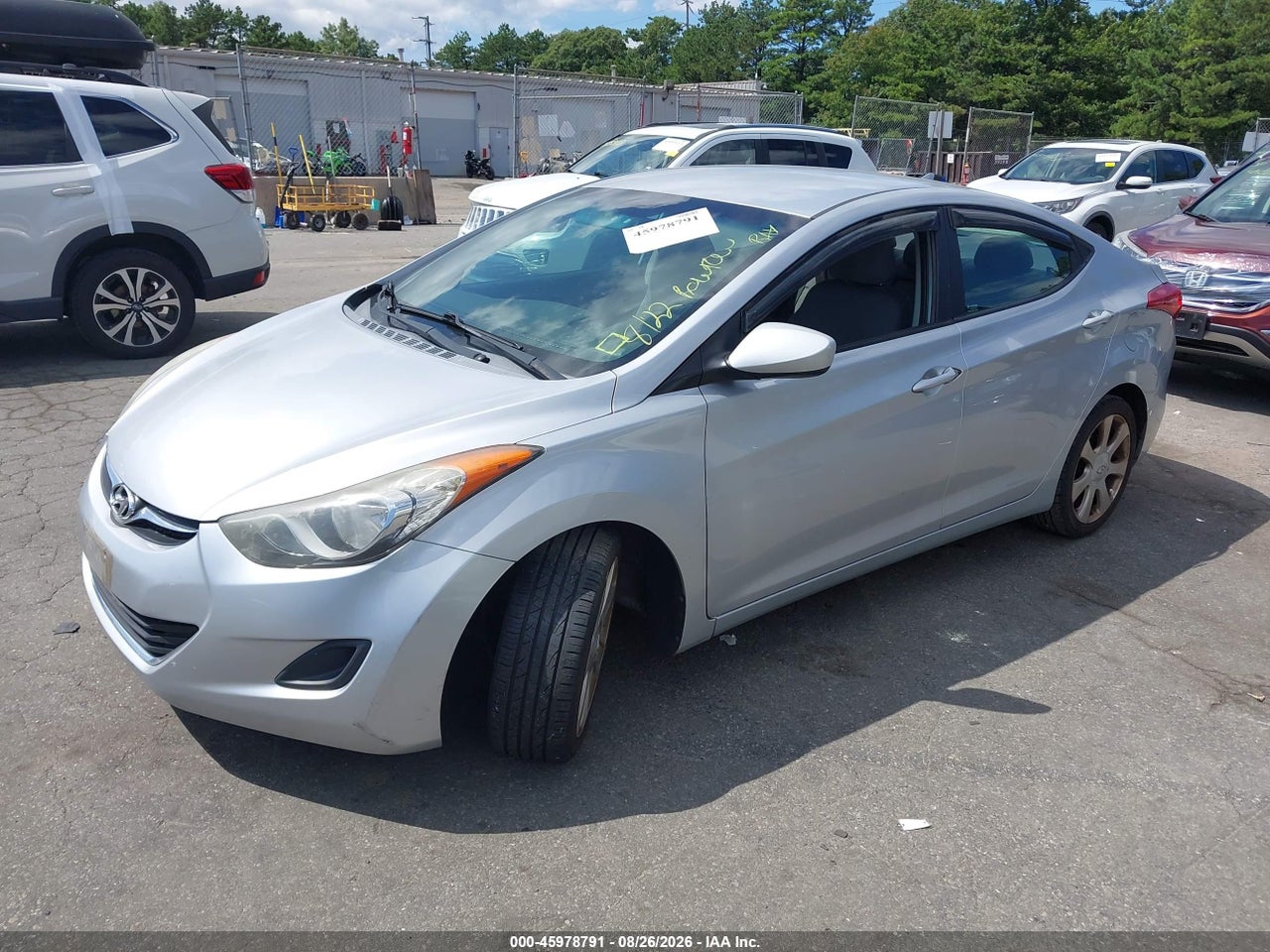 2013 HYUNDAI ELANTRA GLS · 2/10