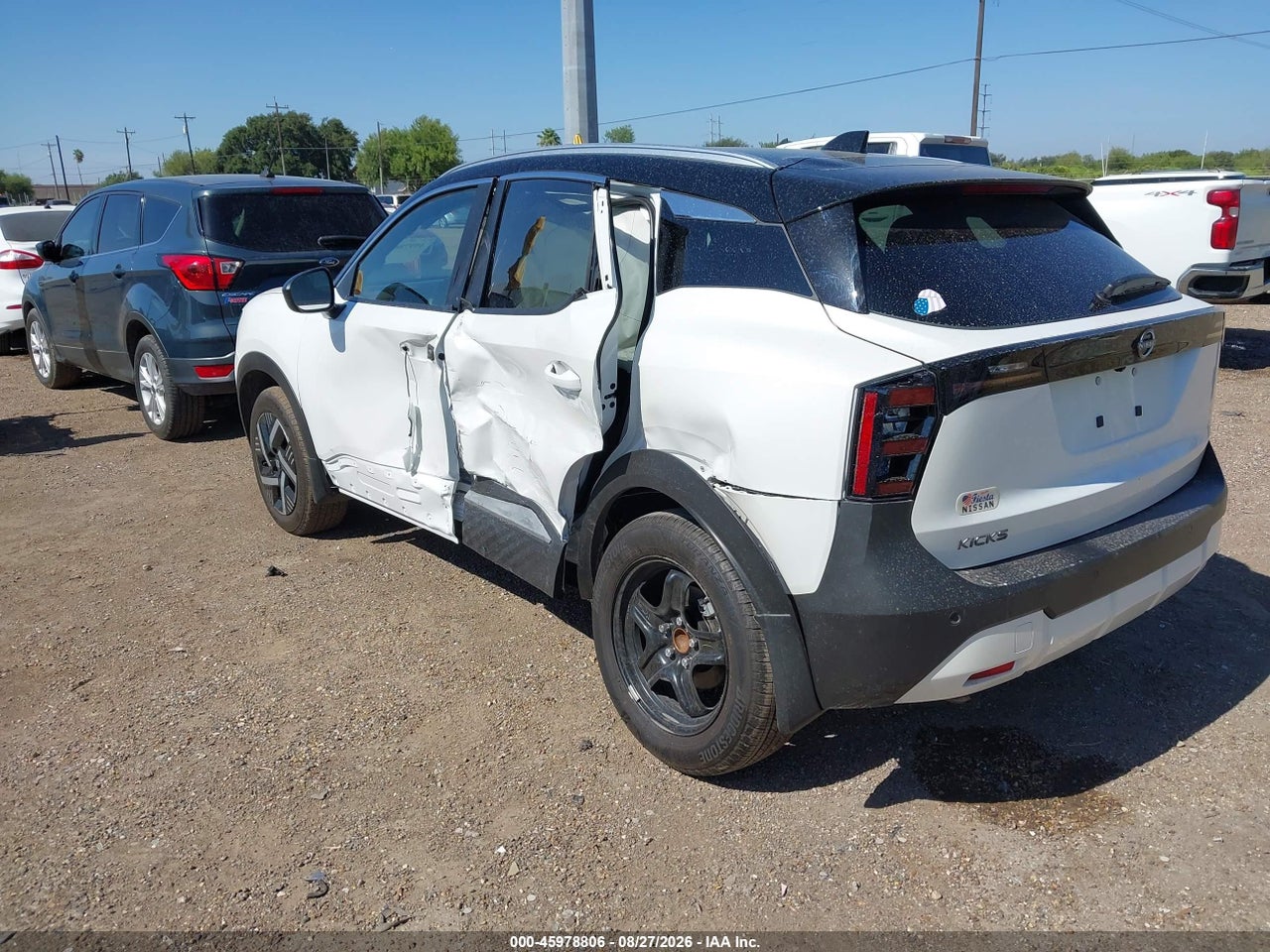 2026 NISSAN KICKS SV · 6/11