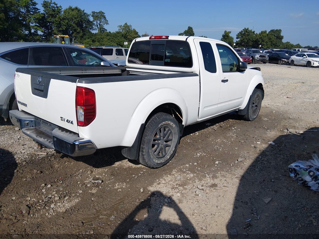 2016 NISSAN FRONTIER SV · 4/11