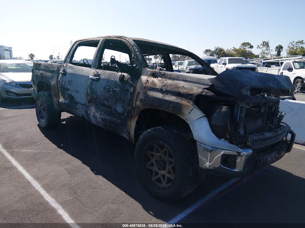 5TFHY5F1XLX****** · 2020 TOYOTA TUNDRA LIMITED