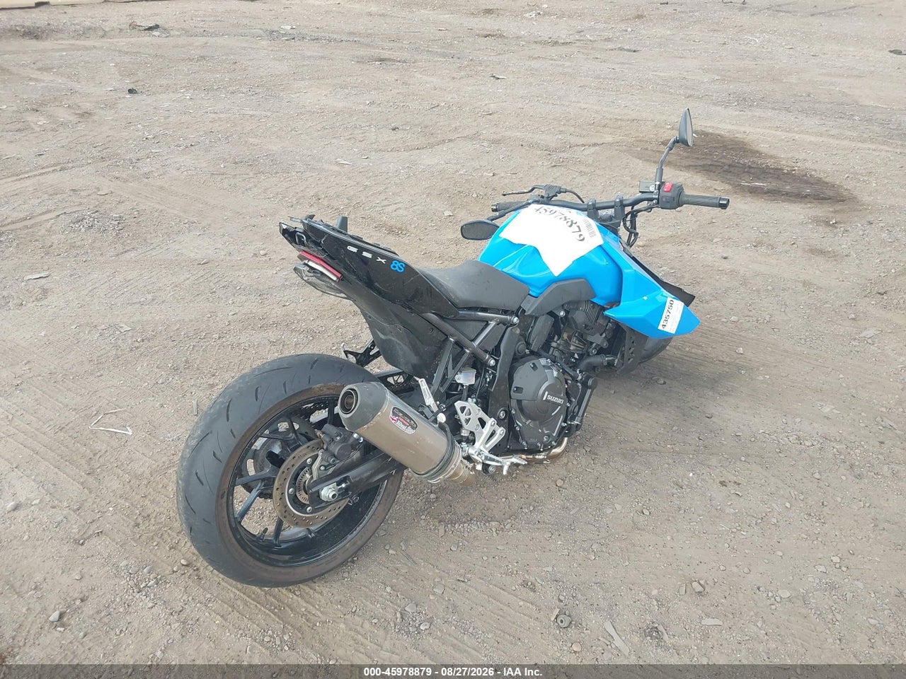 2025 SUZUKI GSX800 R · 4/10