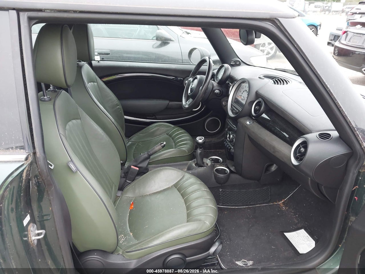 2012 MINI COOPER S · 5/11
