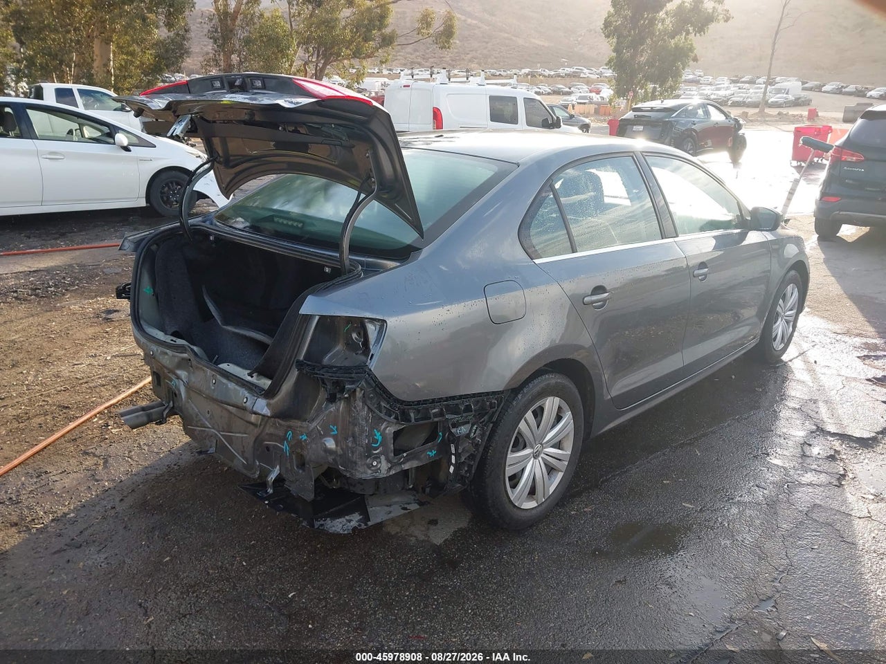 2017 VOLKSWAGEN JETTA 1.4T S · 4/11