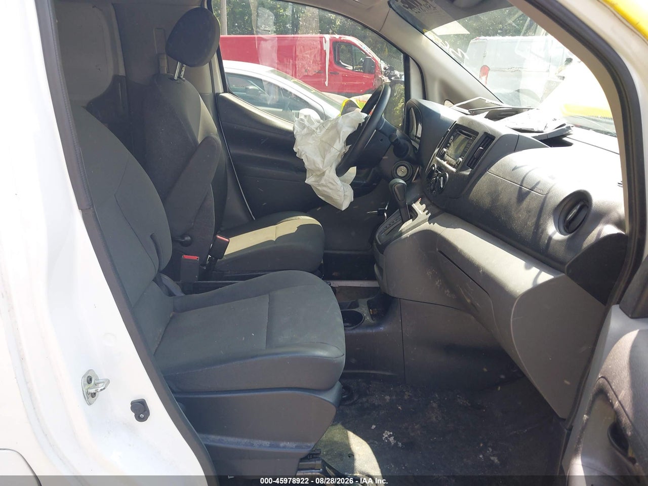 2019 NISSAN NV200 S · 5/11