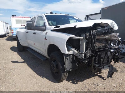 3C63RRGL9RG****** · 2024 RAM 3500 TRADESMAN  4X4 8' BOX