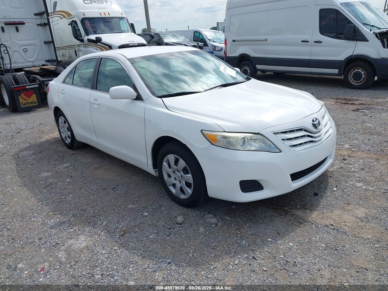 4T1BF3EK3BU****** · 2011 TOYOTA CAMRY LE