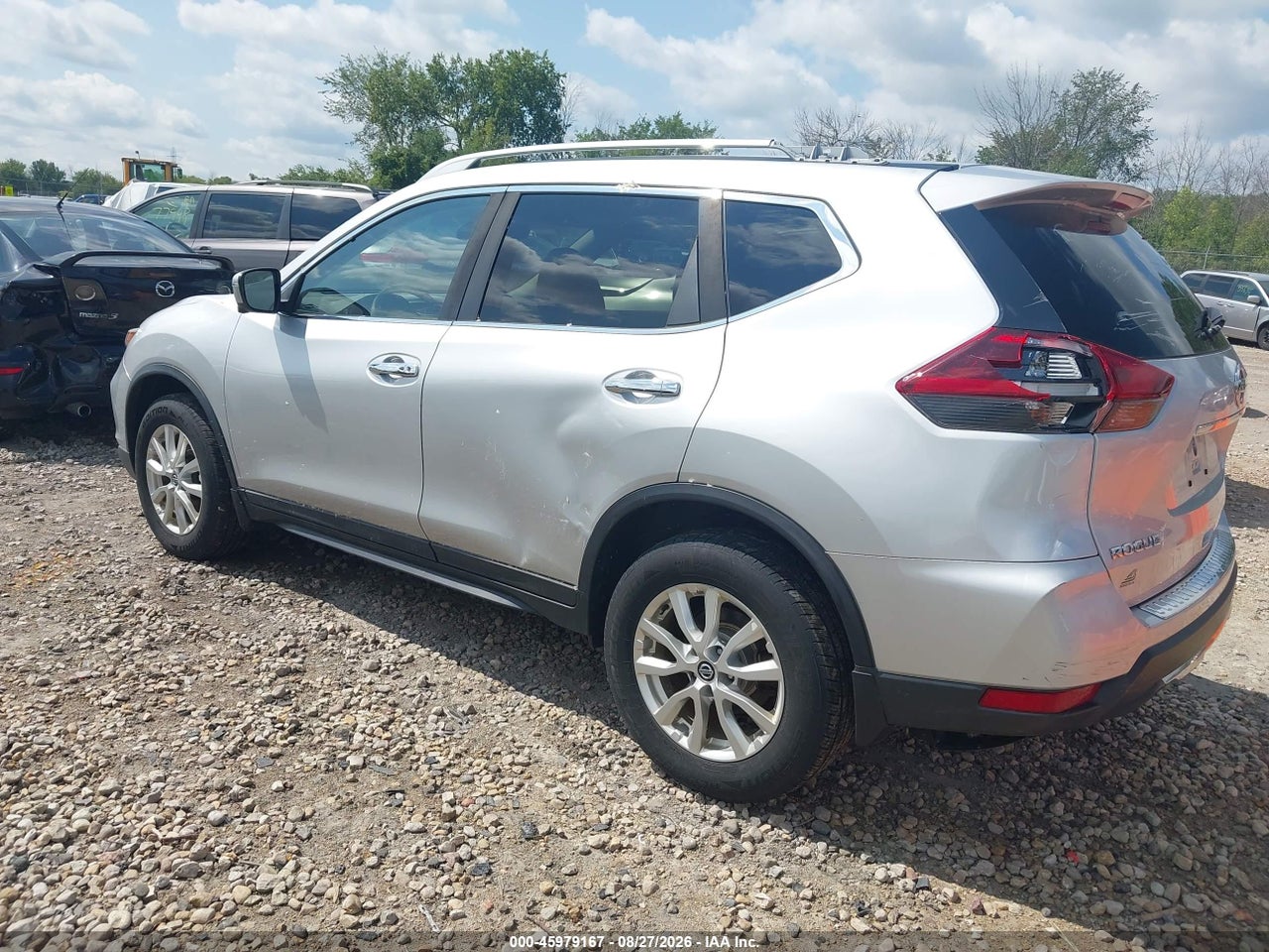 2018 NISSAN ROGUE SV · 3/11