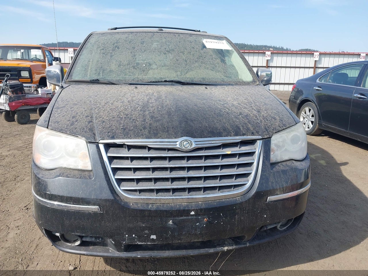 2008 CHRYSLER TOWN &amp; COUNTRY LIMITED · 6/11