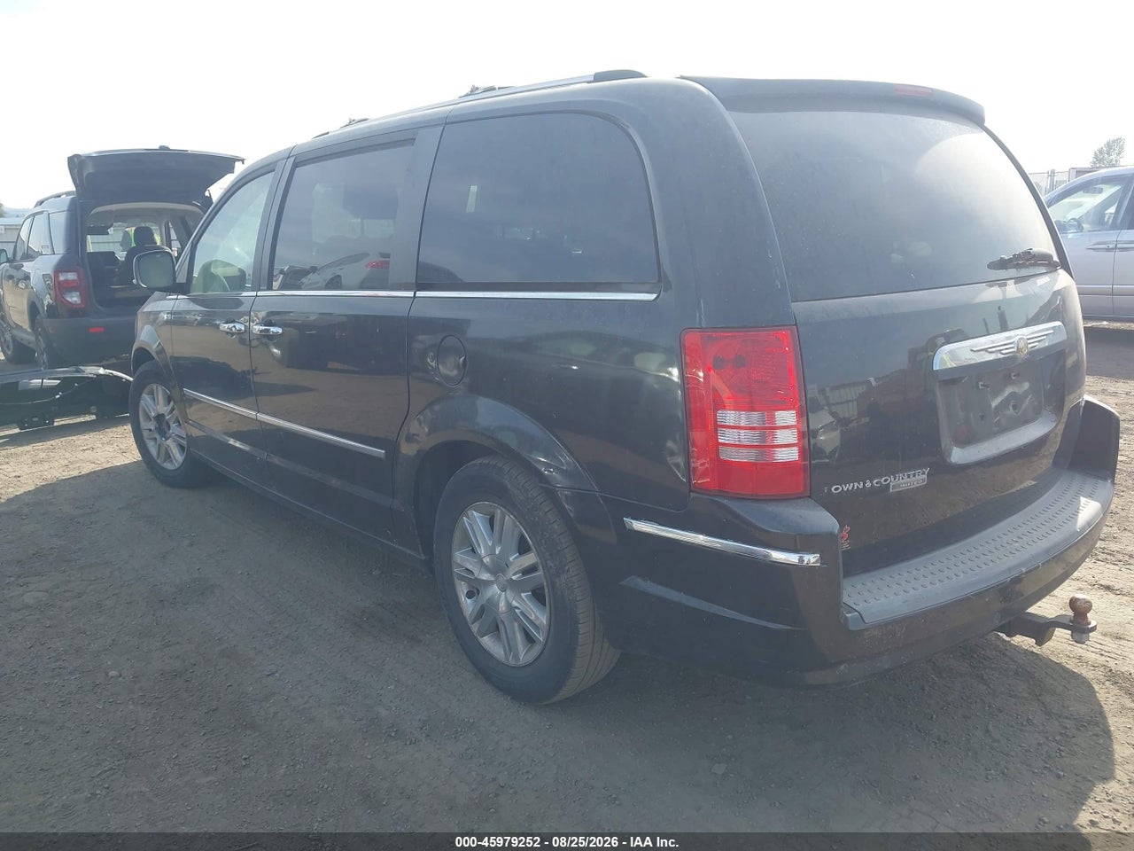 2008 CHRYSLER TOWN &amp; COUNTRY LIMITED · 3/11