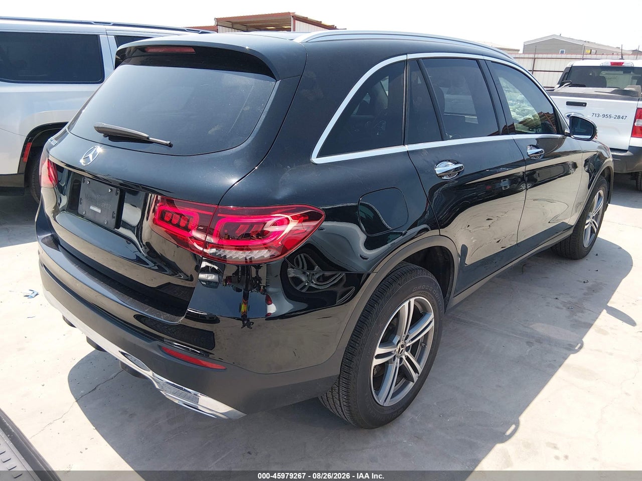 2020 MERCEDES-BENZ GLC 300 · 4/11