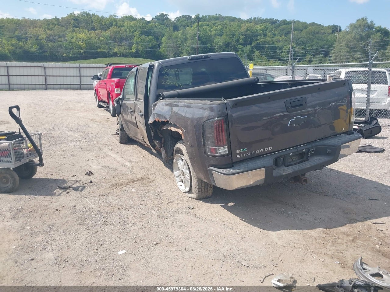 2011 CHEVROLET SILVERADO 1500 LT · 3/10