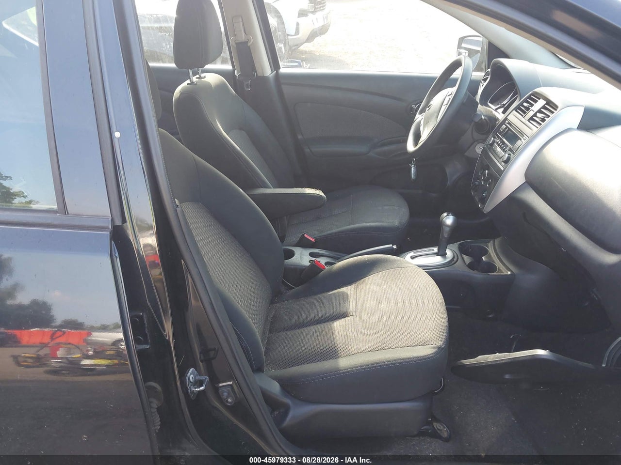 2015 NISSAN VERSA 1.6 SV · 5/11