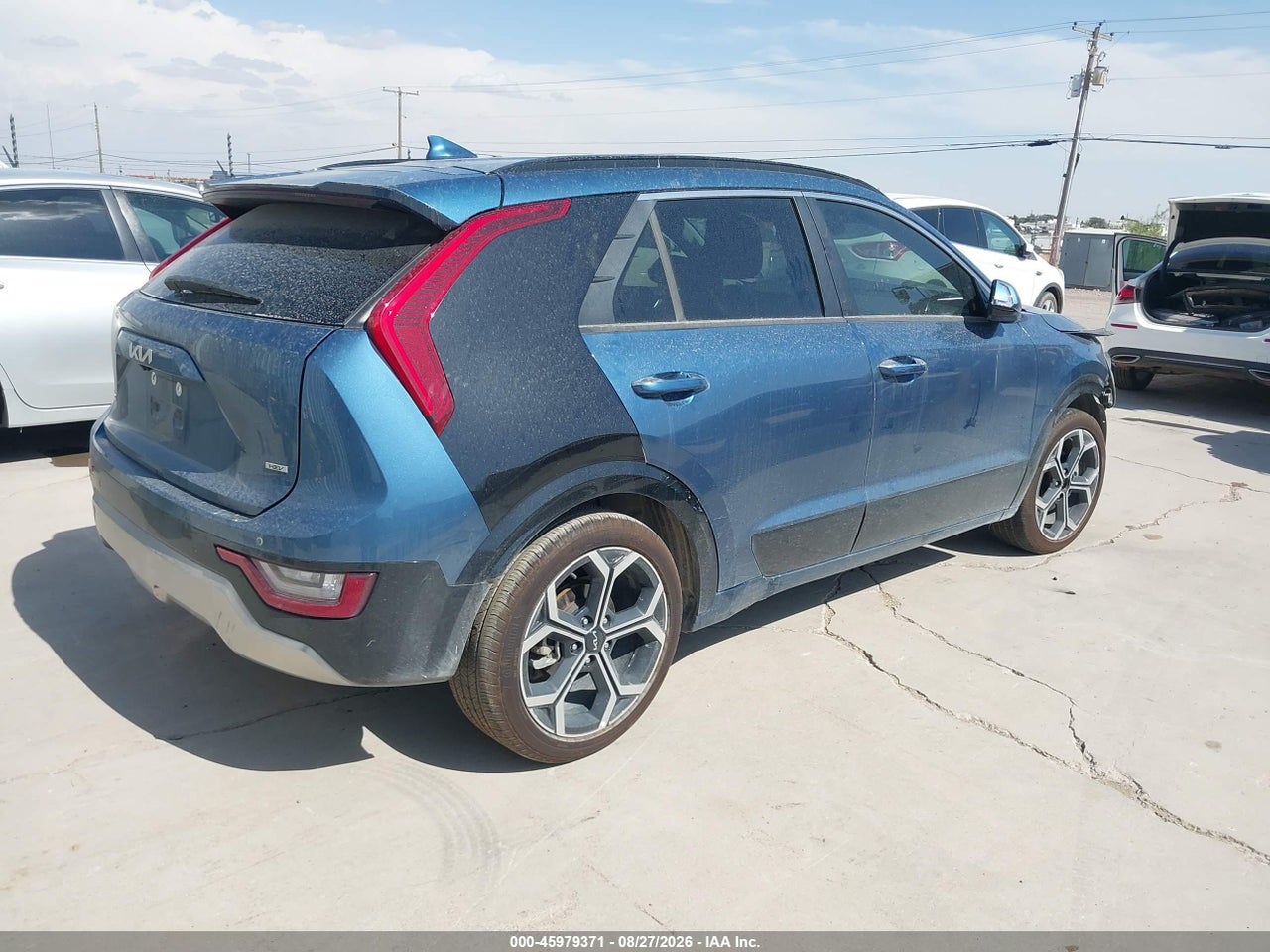 2023 KIA NIRO SX TOURING · 4/10