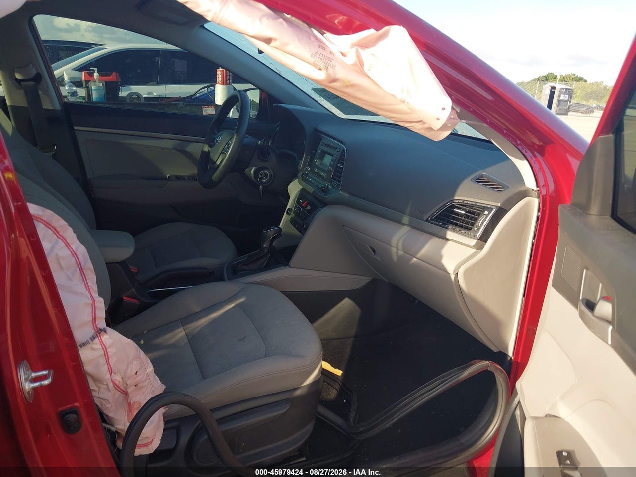 2017 HYUNDAI ELANTRA SE · 5/11