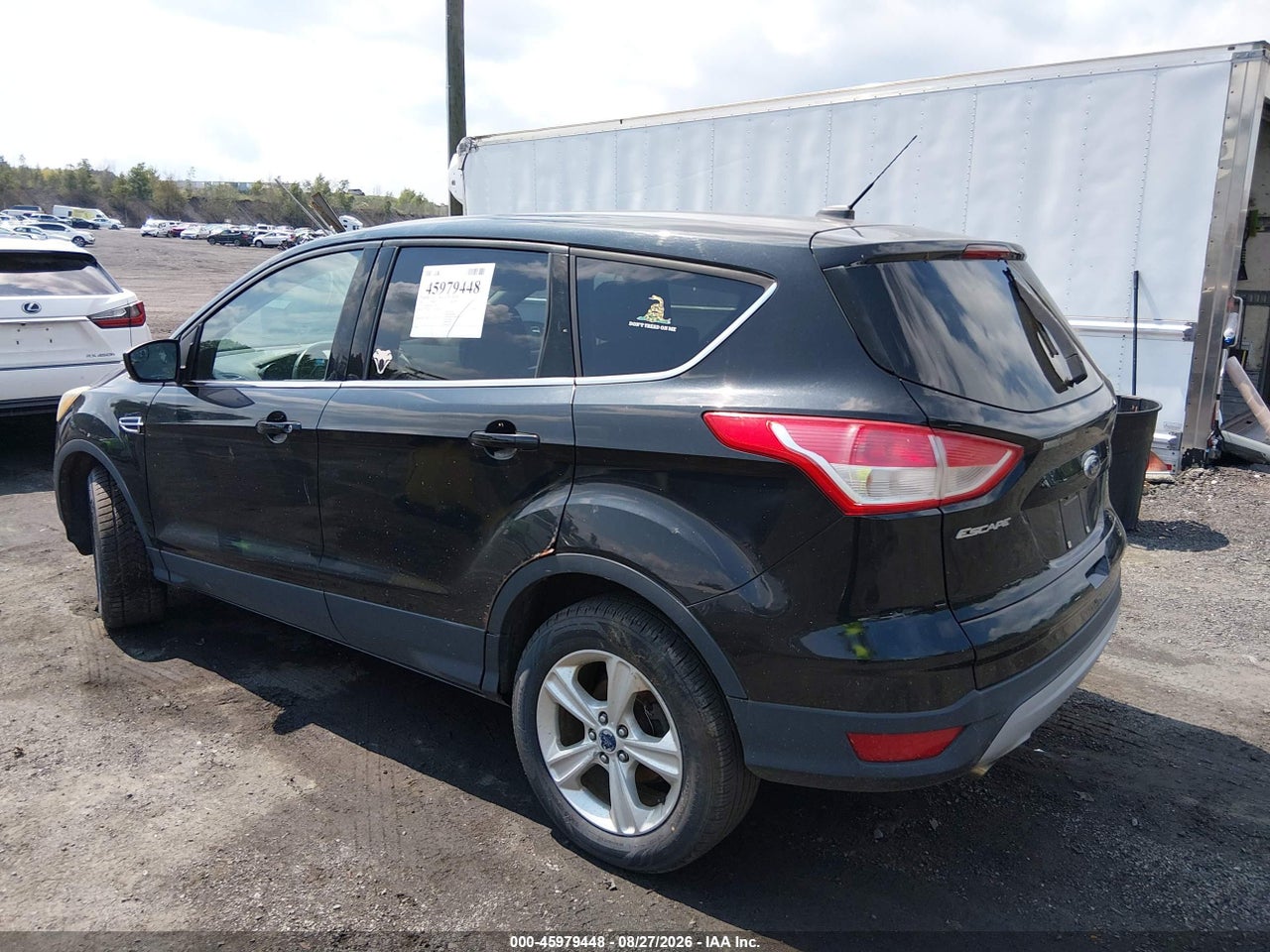 2015 FORD ESCAPE SE · 3/11