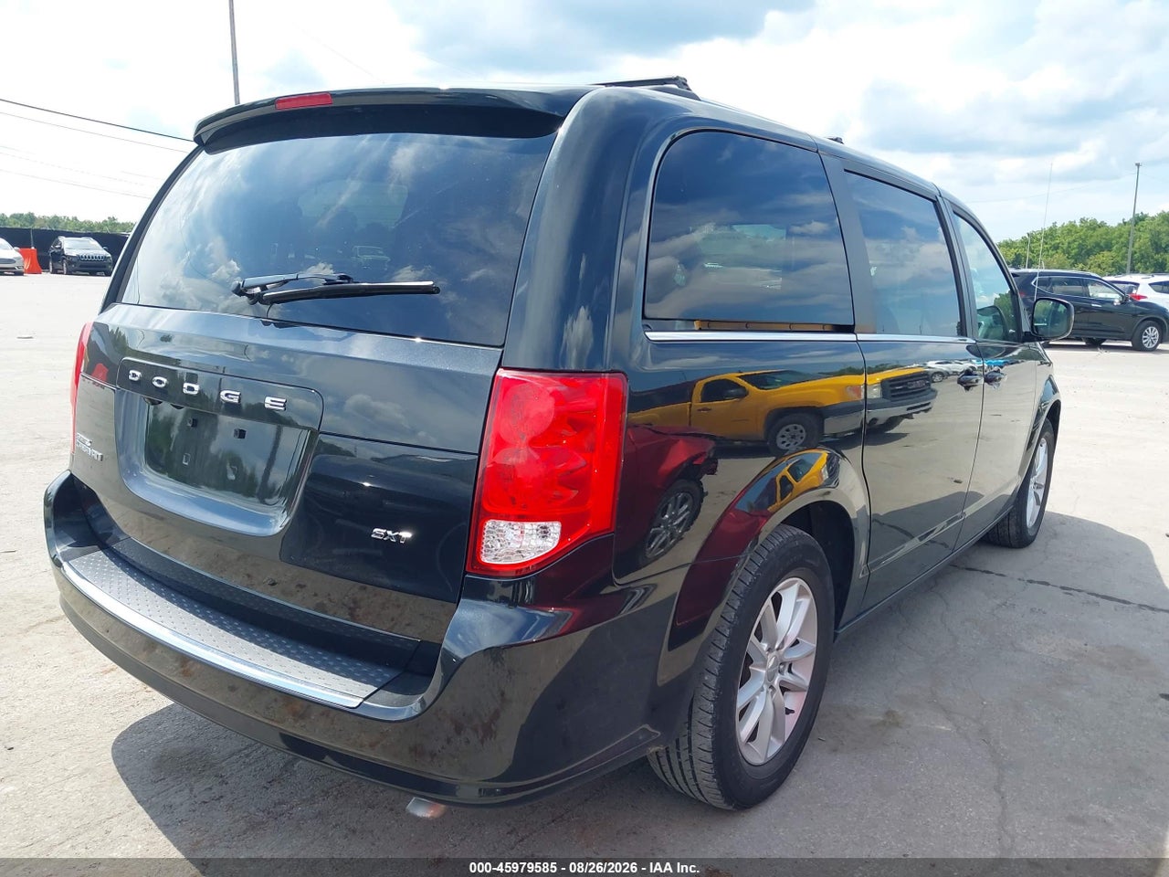 2019 DODGE GRAND CARAVAN SXT · 4/11
