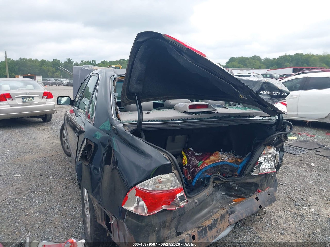 2003 TOYOTA AVALON XL · 6/11
