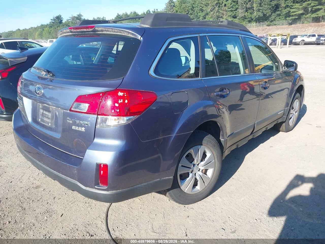 2013 SUBARU OUTBACK 2.5I · 4/11