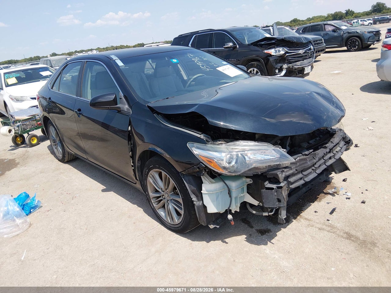 2015 TOYOTA CAMRY SE