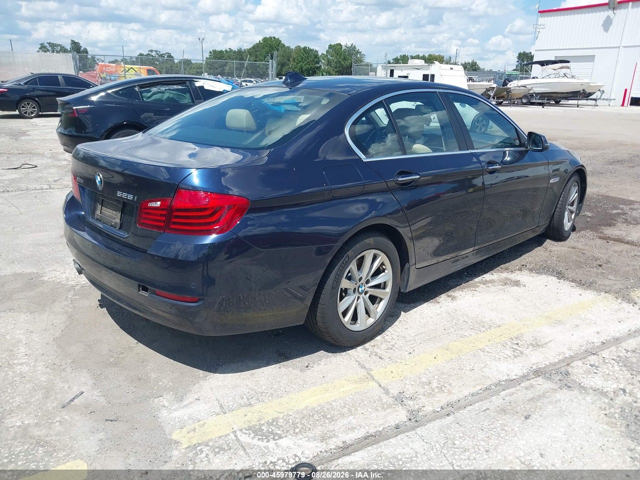 2016 BMW 528I XDRIVE · 4/11