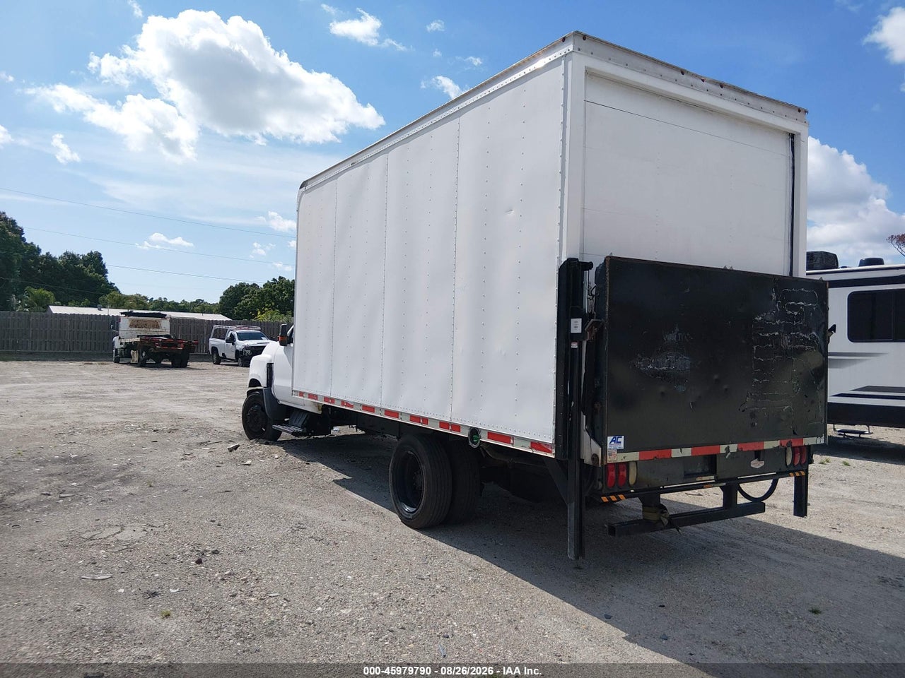 2020 CHEVROLET SILVERADO 6500HD 1WT · 3/4