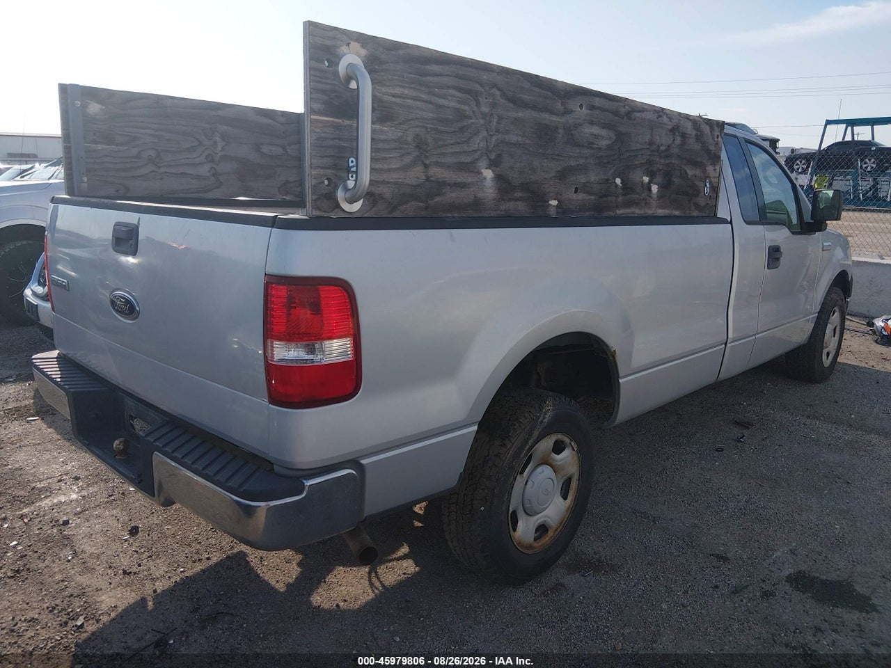 2005 FORD F-150 STX/XL/XLT · 4/11