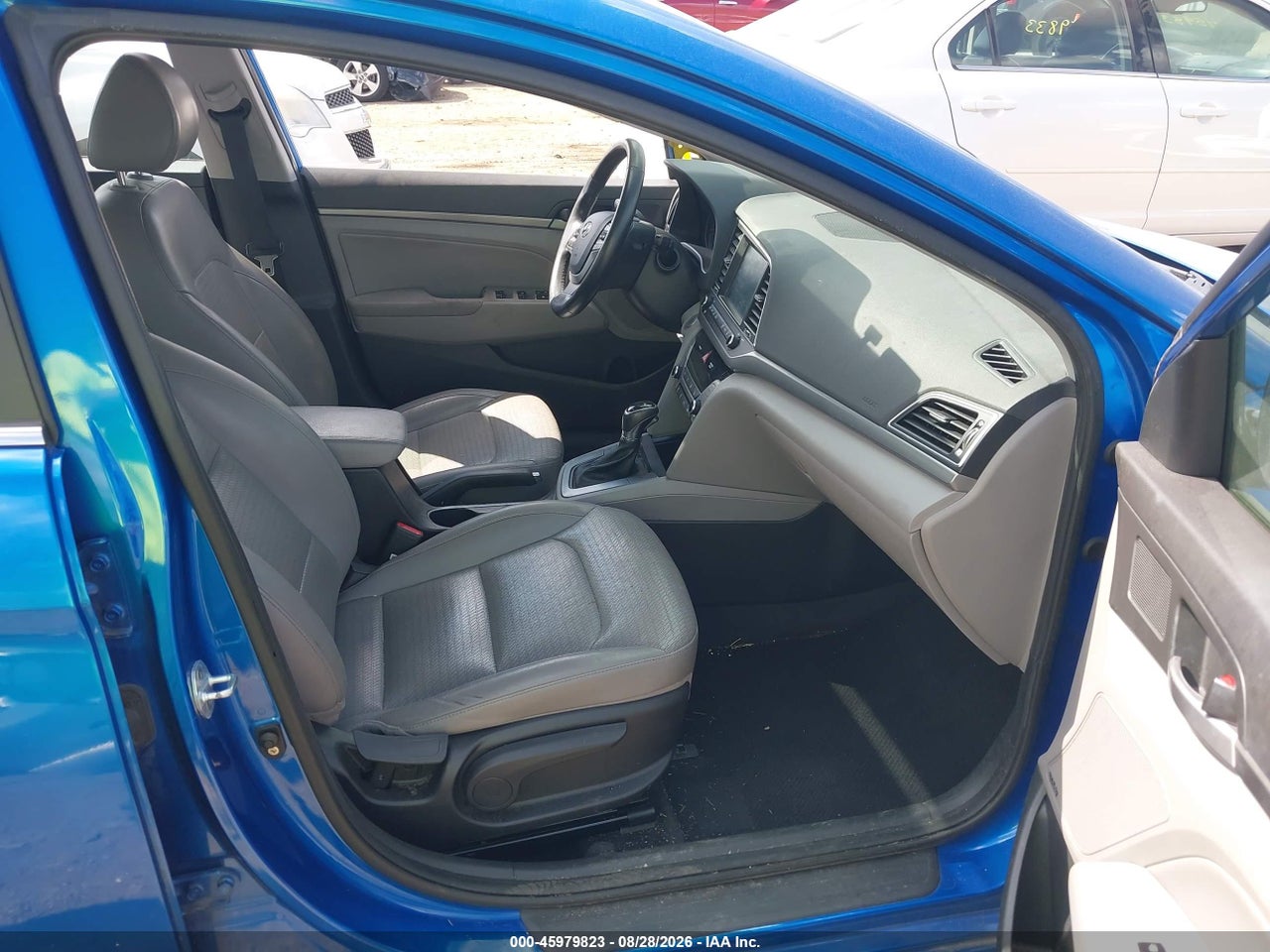 2017 HYUNDAI ELANTRA LIMITED · 5/11