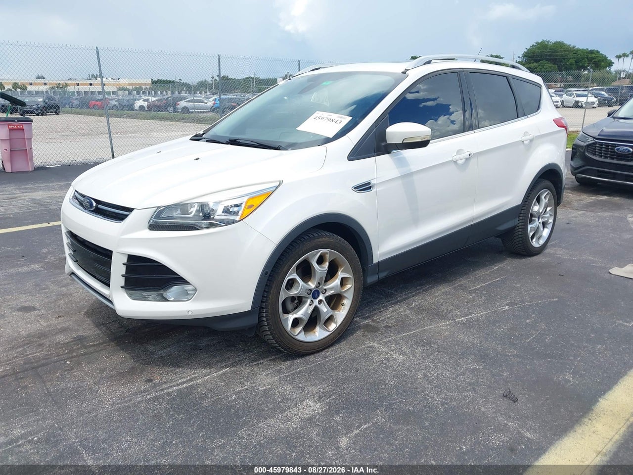 2015 FORD ESCAPE TITANIUM · 2/10