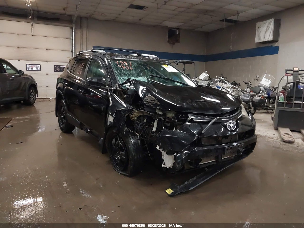 2016 TOYOTA RAV4 LE