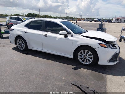4T1C11AK9MU****** · 2021 TOYOTA CAMRY LE