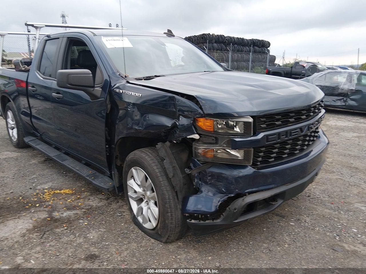 2021 CHEVROLET SILVERADO 1500 4WD  STANDARD BED CUSTOM · 6/11