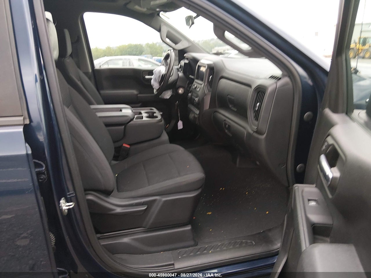 2021 CHEVROLET SILVERADO 1500 4WD  STANDARD BED CUSTOM · 5/11