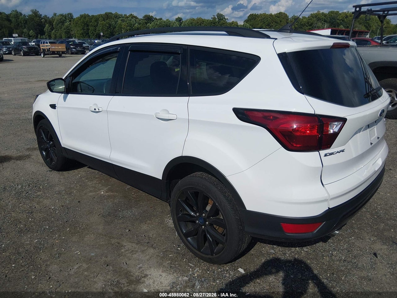 2019 FORD ESCAPE SE · 3/11