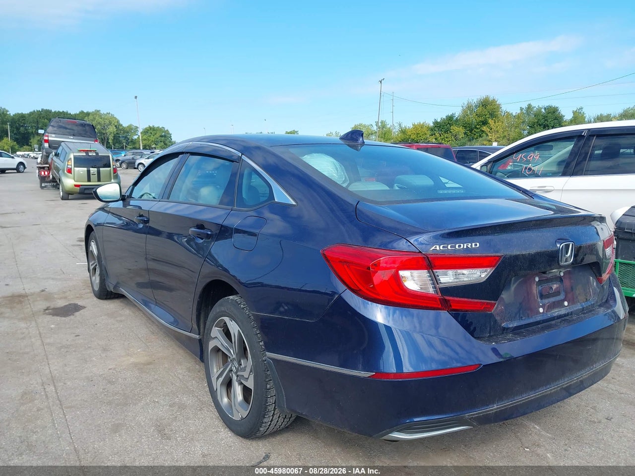 2020 HONDA ACCORD EX · 3/11