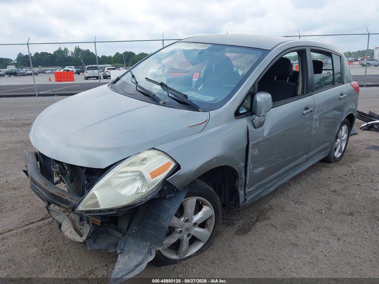 2012 NISSAN VERSA 1.8 SL · 2/10