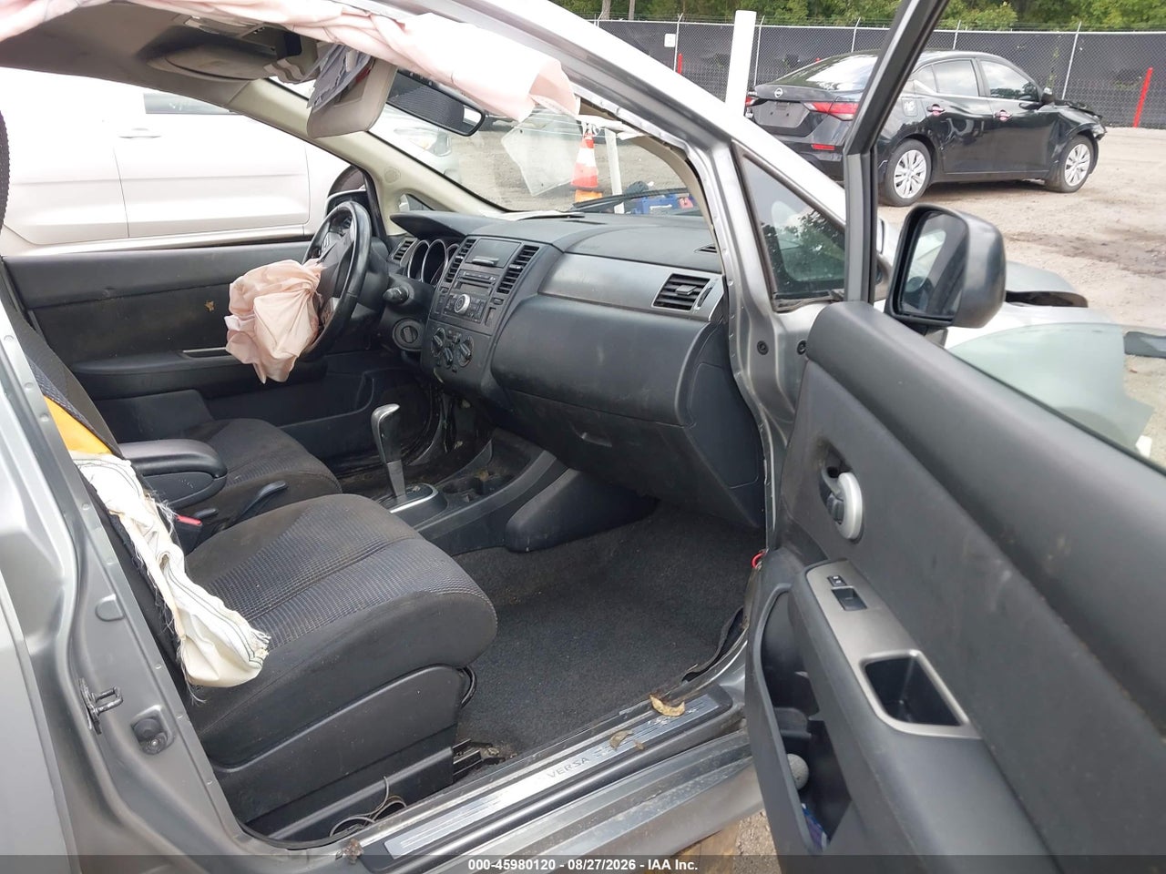 2012 NISSAN VERSA 1.8 SL · 5/10