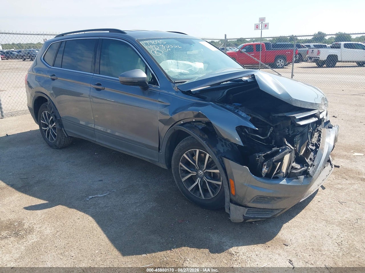 3VV3B7AX5KM****** · 2019 VOLKSWAGEN TIGUAN 2.0T SE/2.0T SEL/2.0T SEL R-LINE/2.0T SEL R-LINE BLACK