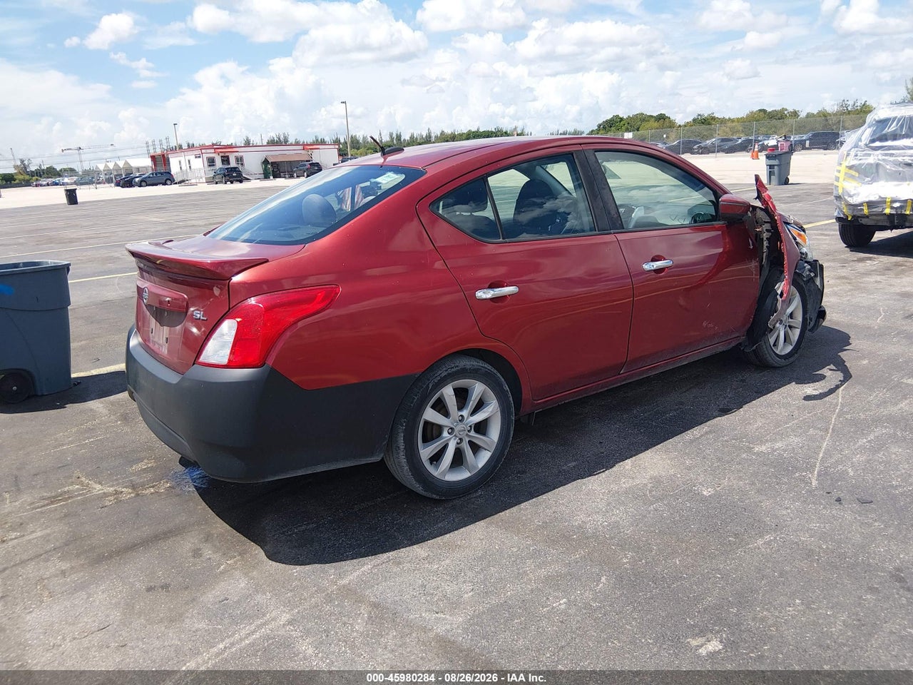 2017 NISSAN VERSA 1.6 SL · 4/11