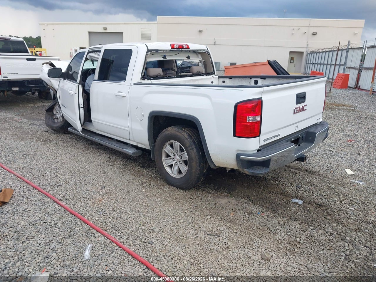 2015 GMC SIERRA 1500 SLE · 3/10
