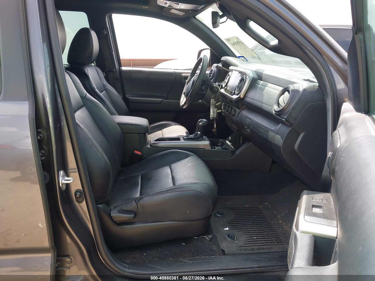 2022 TOYOTA TACOMA LIMITED · 5/11