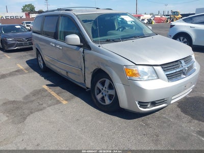 2D4RN5D14AR****** · 2010 DODGE GRAND CARAVAN SXT
