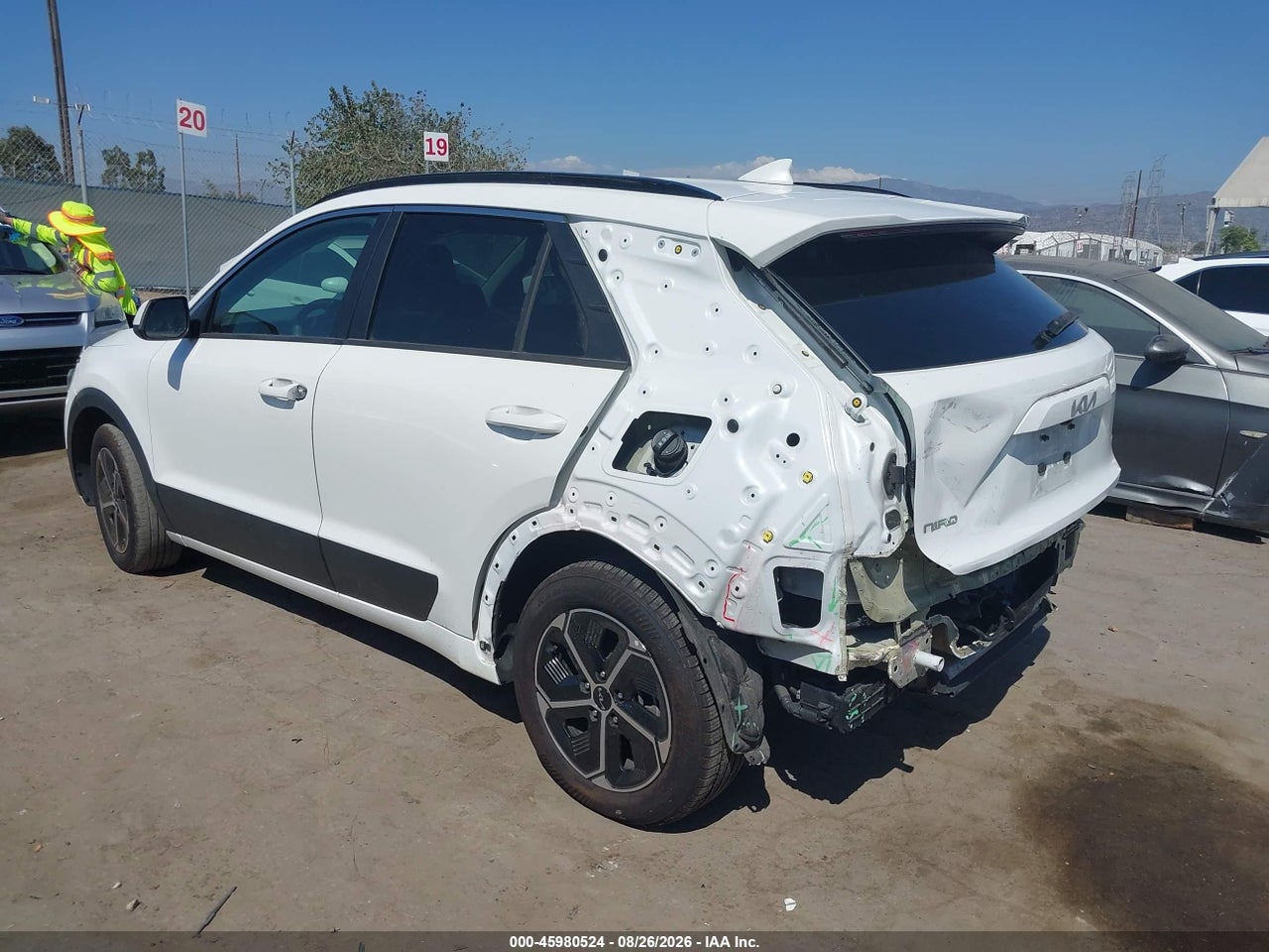 2024 KIA NIRO LX · 3/11