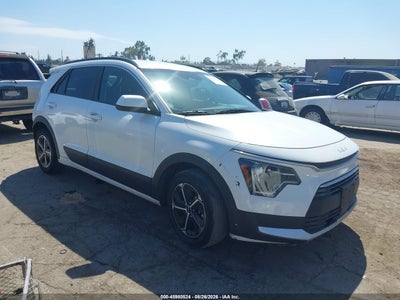 KNDCP3LE9R5****** · 2024 KIA NIRO LX