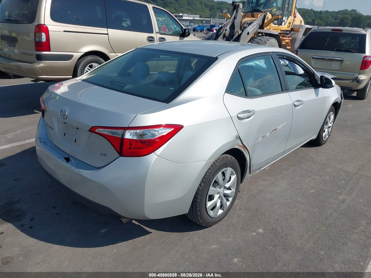2015 TOYOTA COROLLA LE · 4/11